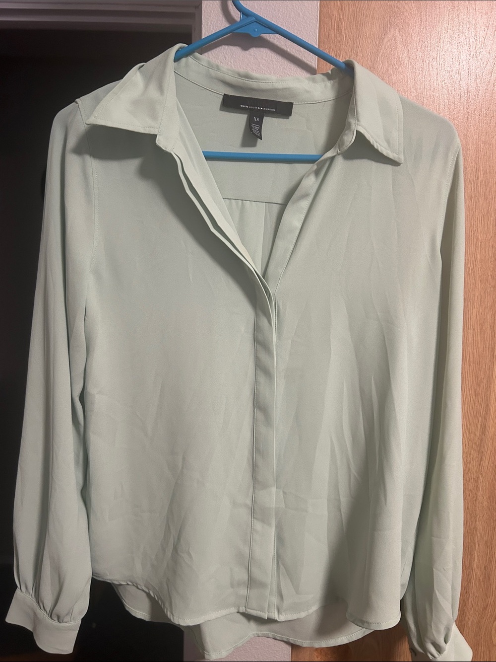 White House Black Market Pale Mint Button-Front Blouse